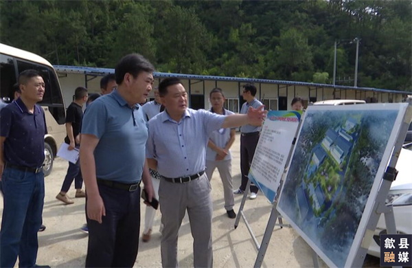 6月18日，县委常委、常务副县长吴志平带队先后来到城区备用饮用水源保护区治理工程、第三水厂及供水管网配套延伸工程、渔梁风貌整治提升工程、城区老旧管网提升项目、游泳馆二期等重点项目建设现场，星空网站网页版入口-星空online(中国)
党委书记、董事长洪筱明陪同。.png